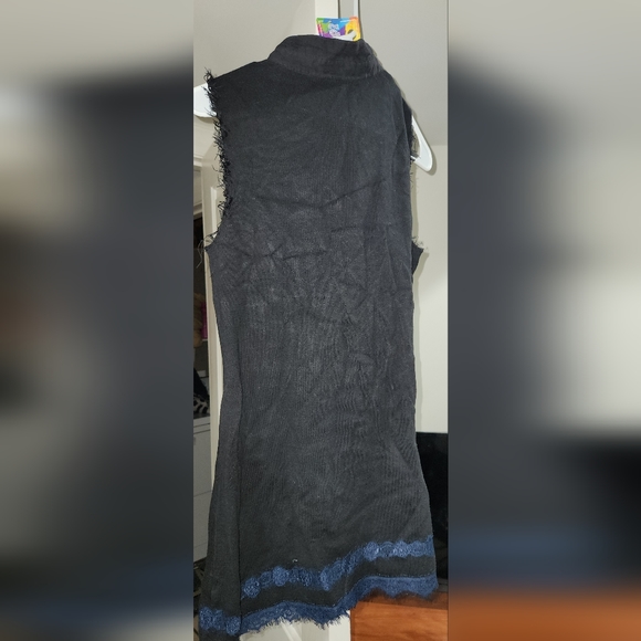 FREE PEOPLE! - Picture 2 of 3